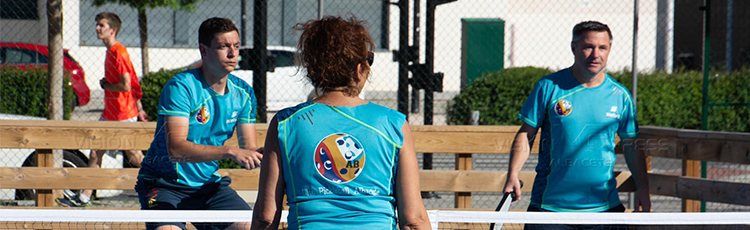 José Ramón Terán jugando a pickleball