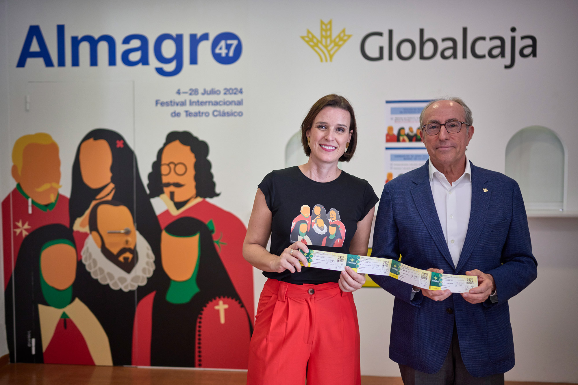 Irene Pardo y el presidente de Globalcaja. 